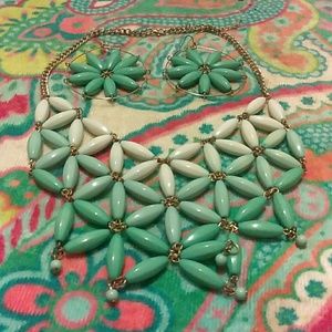 Necklace and Earring set